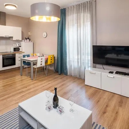 Apartment Queen Teuta In The Heart Of Historical Heritage *